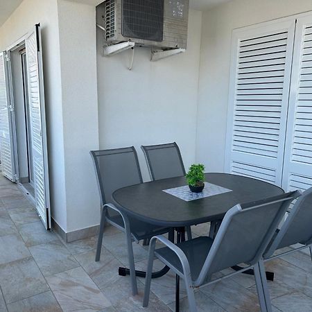 Apartmani Lovrencic Vrsi Zewnętrze zdjęcie