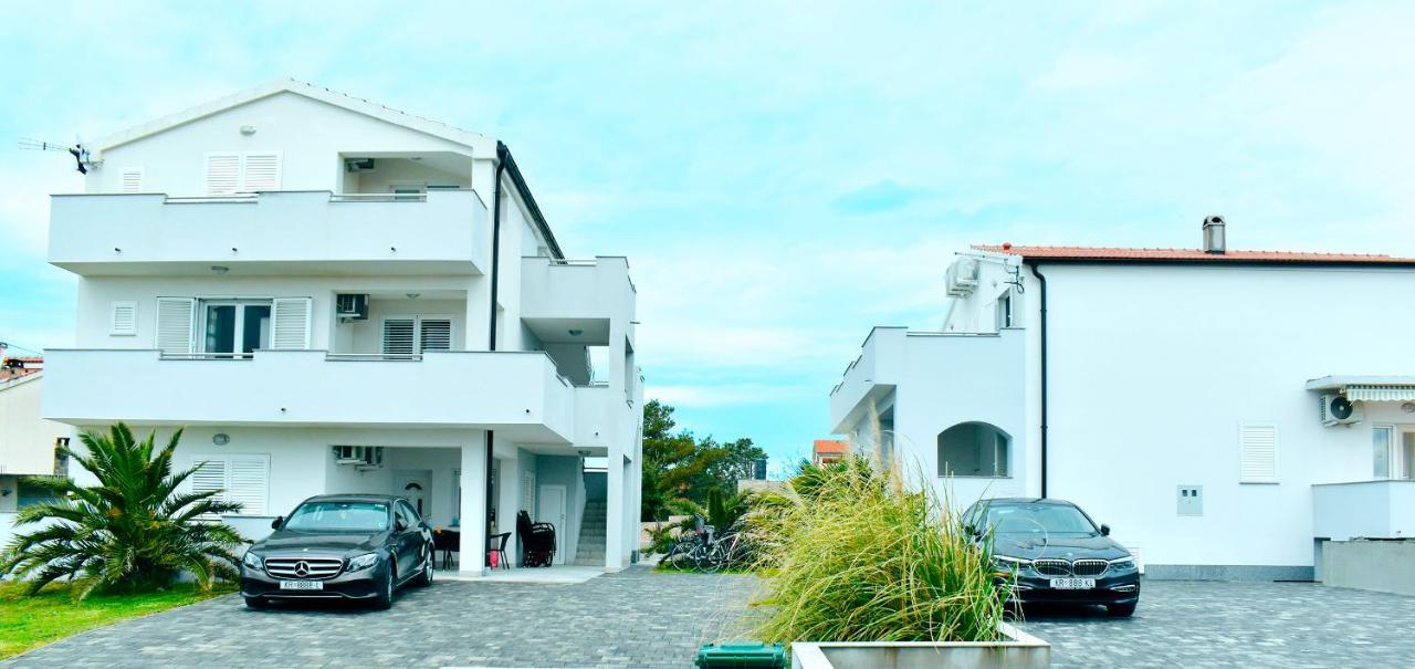 Apartmani Lovrencic Vrsi Zewnętrze zdjęcie