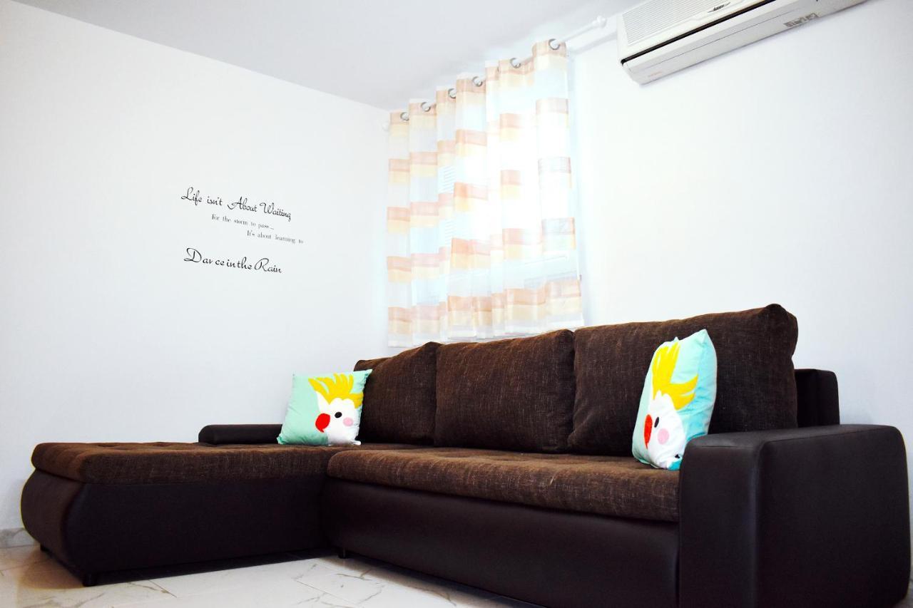Apartmani Lovrencic Vrsi Zewnętrze zdjęcie