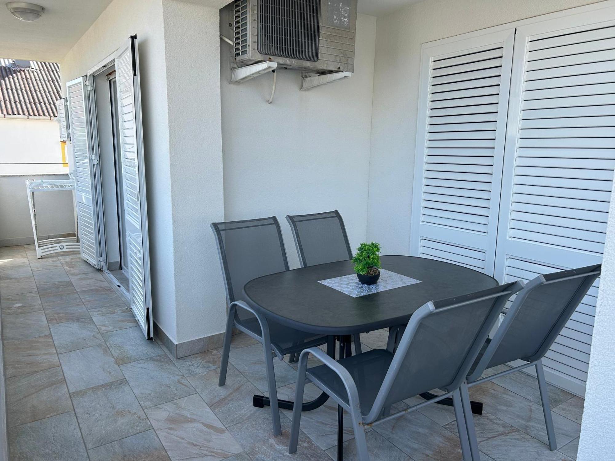 Apartmani Lovrencic Vrsi Zewnętrze zdjęcie