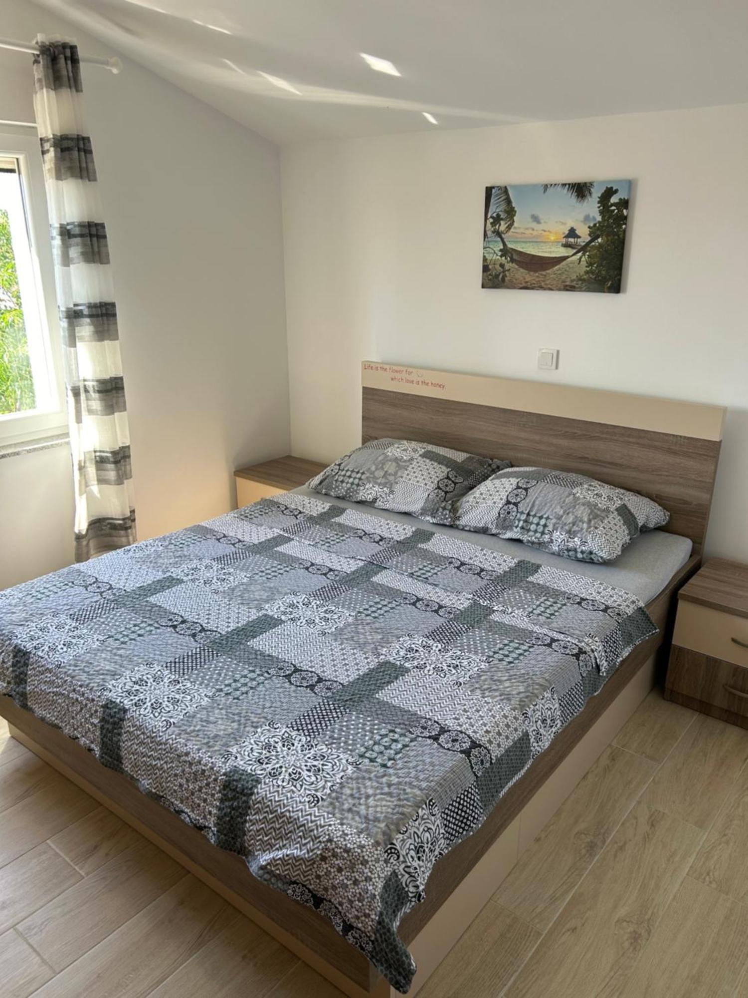 Apartmani Lovrencic Vrsi Zewnętrze zdjęcie