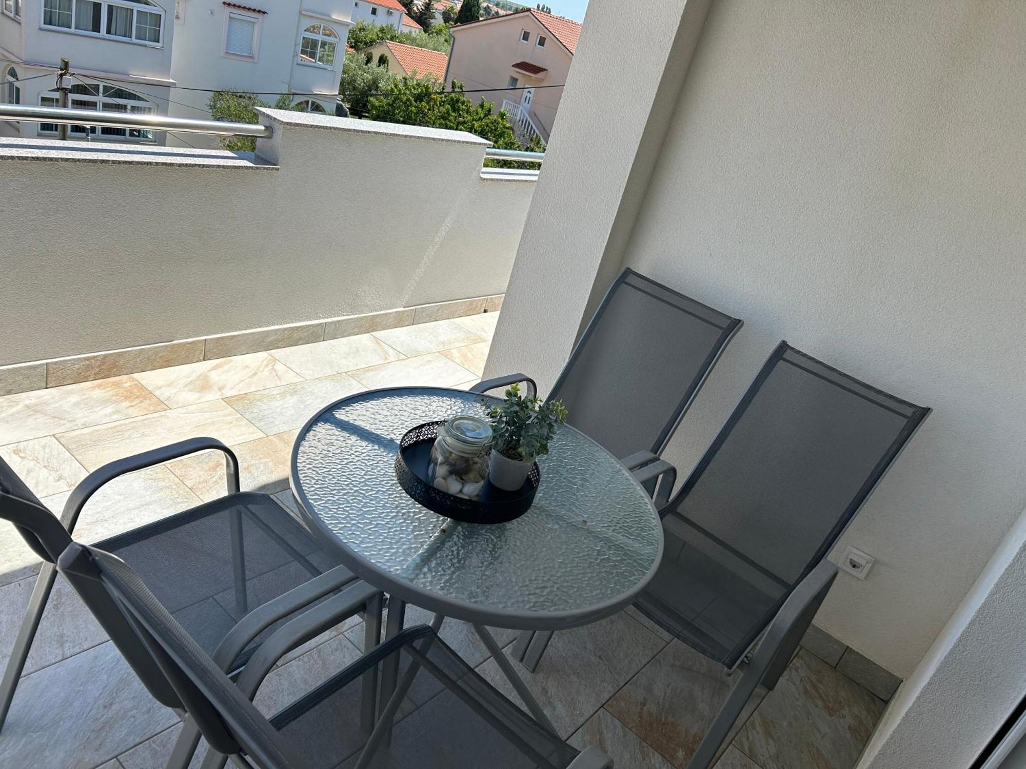 Apartmani Lovrencic Vrsi Zewnętrze zdjęcie